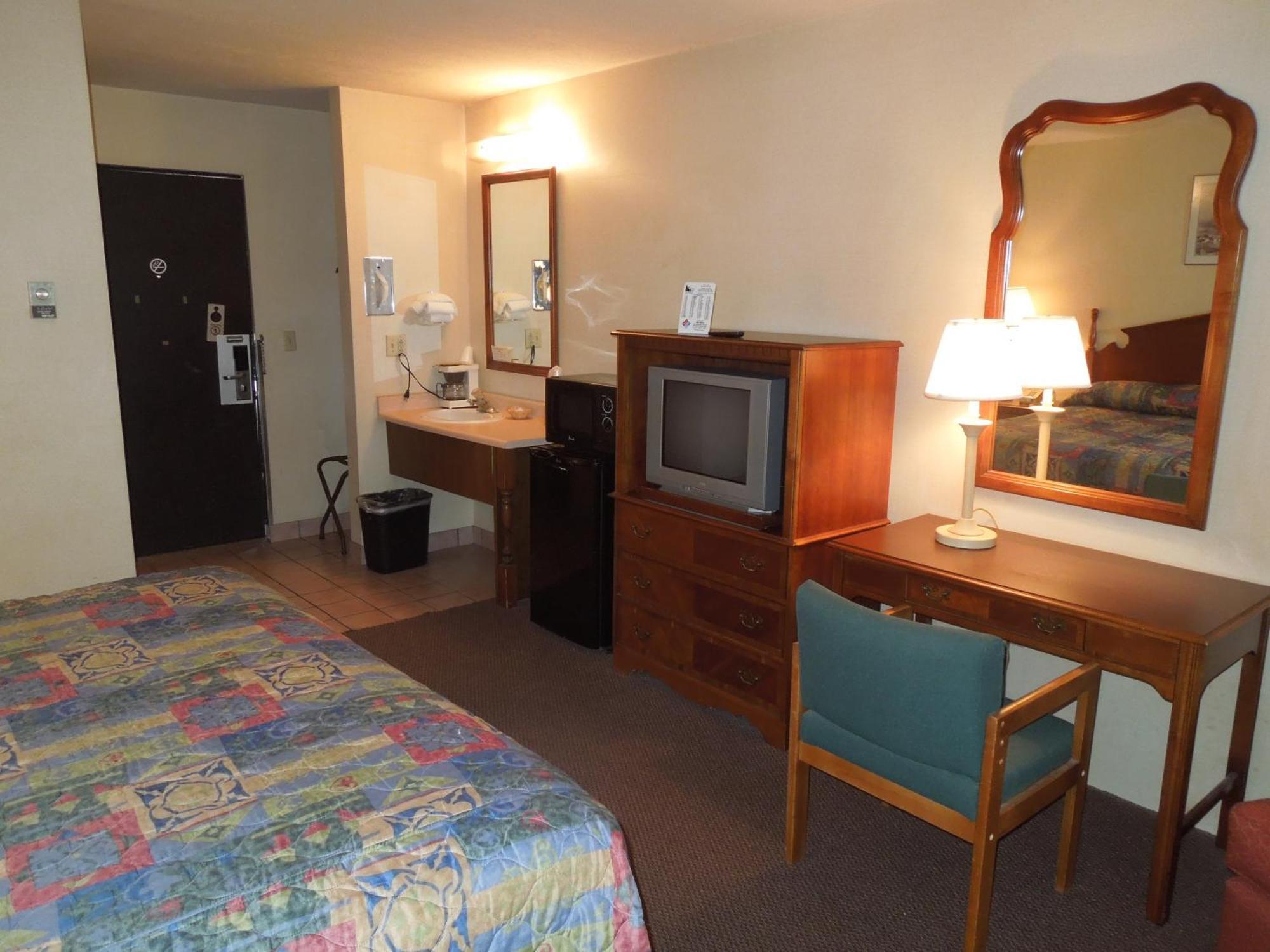 Knights Inn Endwell Екстер'єр фото