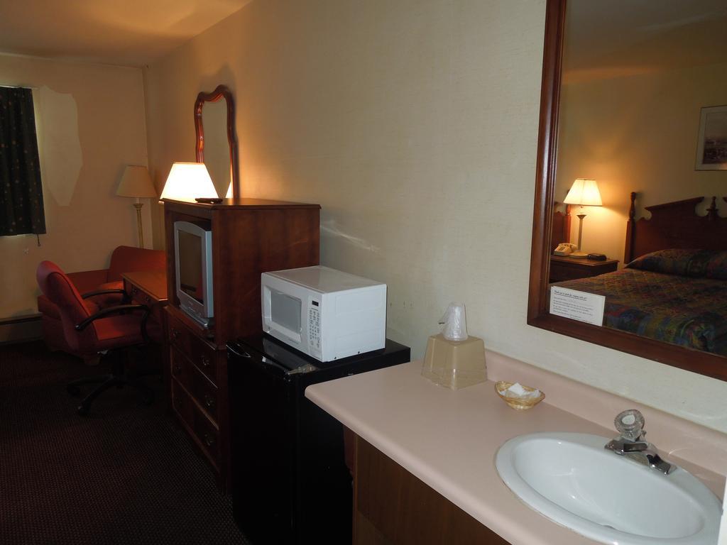 Knights Inn Endwell Екстер'єр фото